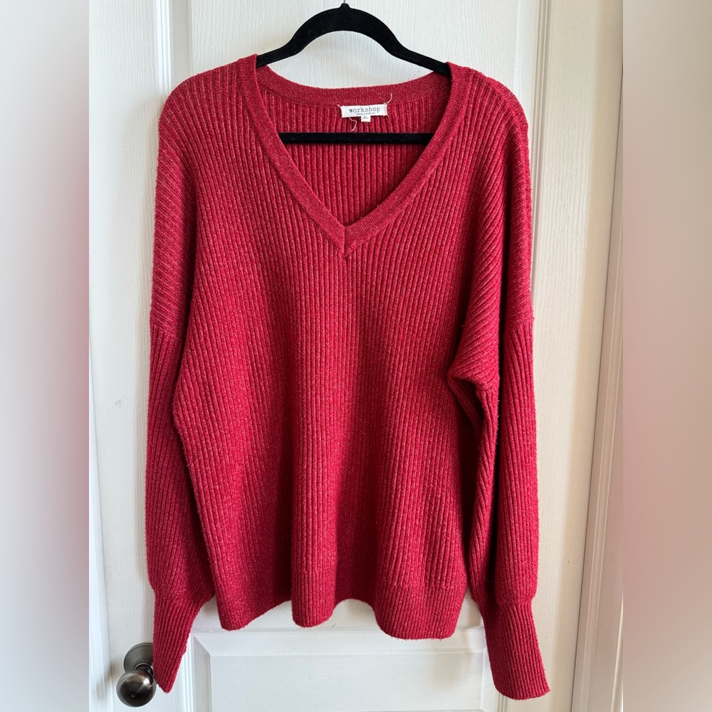 Workshop red sweater L